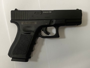 Б/в Пневматичний пістолет Umarex glock 19 01-201108587