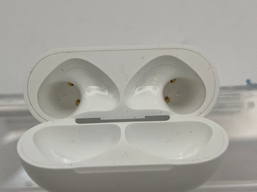 Б/в Навушники Apple airpods 4 with active noise cancellation 01-201097343