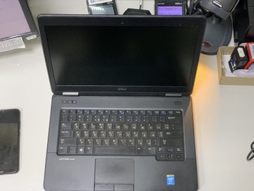 Dell 14/core i5-4300u/ram 4gb/ hdd 320gb