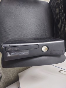 Б/в Ігрова приставка Microsoft xbox360 slim 250gb kinect 01-201150433