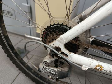 01-200567200: Giant rock