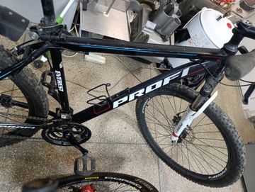 01-200780276: Crossbike everest 27.5