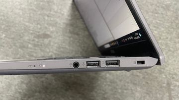 01-200778171: Asus єкр. 14/ pentium 6805u 1.1ghz/ ram4gb/ ssd256gb/ uhd