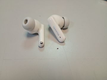 Б/в Навушники Huawei freebuds 6i 01-200801415