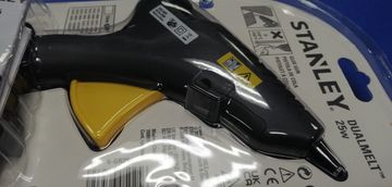 Б/в Клейовий пістолет Stanley dualmelt 6-gr25 01-200805156