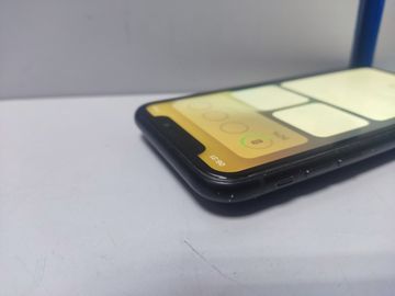 Б/у Мобильний телефон Apple iphone xr 64gb 01-200809109