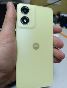 Б/у Мобильний телефон Motorola moto e14 2/64gb 01-200811603