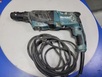 Б/в Перфоратор Makita hr2630t 01-200782108