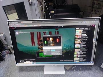 Б/в Монітор Samsung smart monitor m7 s32bm703ui 01-200843875