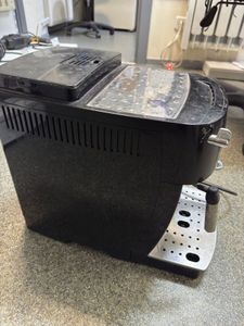 Б/у Кофеварка Delonghi magnifica s plus ecam 22.320.b 01-200744870