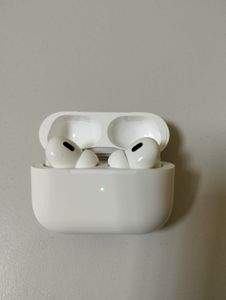 Б/в Навушники Apple airpods pro 2nd generation with magsafe charging case usb-c 01-200856198