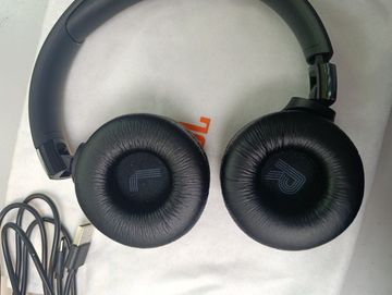 Б/у Наушники Jbl tune 520bt 01-200861348