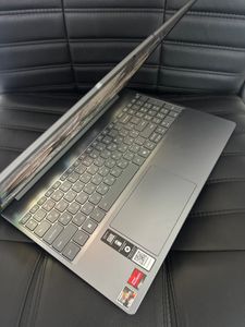 Lenovo 15/ryzen 7 7735hs ddr5/24gb ddr5/hdd *відсутній/ssd 512 gb/*інтегрована
