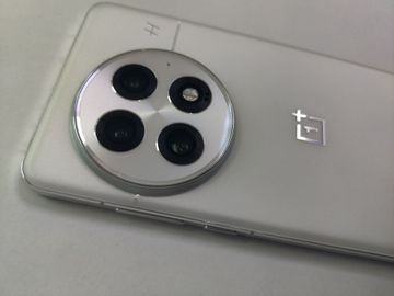 Б/в Мобільний телефон Oneplus 13 12/256gb 01-200873136