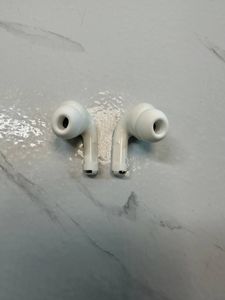 Б/в Навушники Apple airpods pro 2nd generation with magsafe charging case usb-c 01-200893140