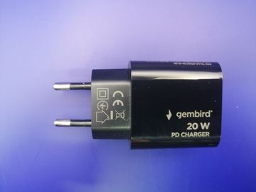 Б/в Зарядний блок Gembird 20w ta-uc-pdqc20-01-bk 01-200893750