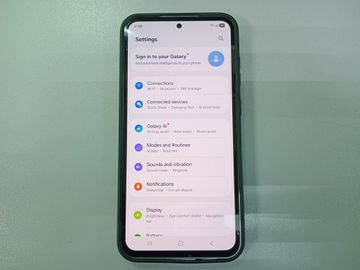 Б/в Мобільний телефон Samsung galaxy s23 fe sm-s711u1 8/128gb 01-200911900