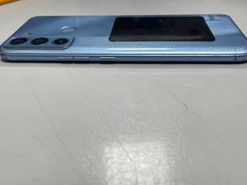 Б/у Мобільний телефон Tecno pop 5 lte bd4i 3/32gb 01-200902900