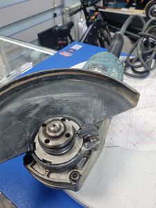 Б/в Кутова шліфмашина 2200Вт Makita ga9020s 01-200911404