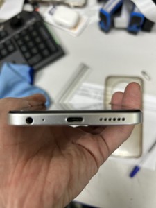 Б/в Мобільний телефон Tecno spark 30c kl5n 4/128gb 01-200936183