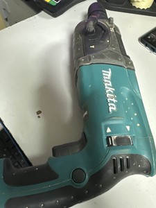 Б/у Перфоратор Makita hr2470 01-200949949