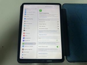 Б/в Планшет Apple ipad pro 11 2020 wi-fi 256gb 01-200956739
