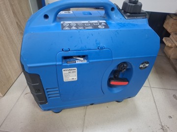 Б/в Генератор Hyundai hhy 1050si 01-200979338