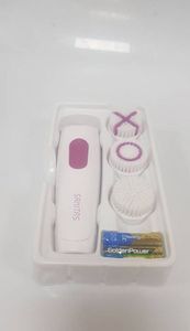 16-000208800: Sanitas sfc40