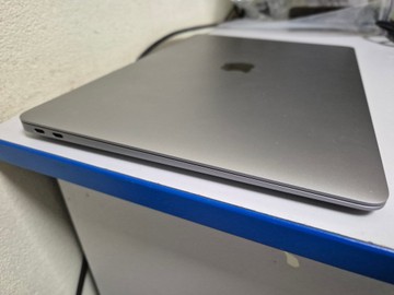 Б/в Ноутбук Apple macbook air a1932/13.3"/ core i5 1.6ghz/ram 8gb/ssd 128b/intel uhd grafics 617 01-200989538