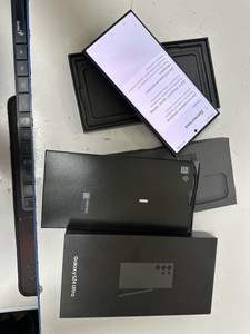 Б/в Мобільний телефон Samsung galaxy s24 ultra 12/512gb 01-200996722