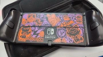 Б/у Игровая приставка Nintendo switch oled 01-201007824
