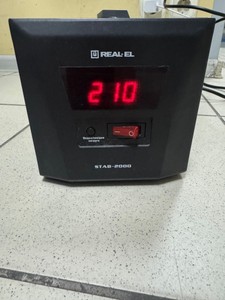 Б/в Стабілізатор напруги Real-El stab-2000 01-201011938