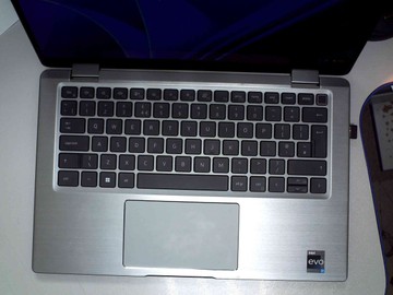 Б/у Ноутбук Dell 14/ core i7 1265u/ ram16gb/ ssd512gb/ uhd/ touch screen 01-201041199