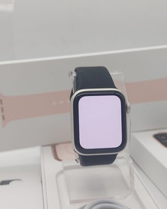 Б/в Смарт-годинник Apple watch se 40mm gps 01-200975036