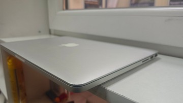 Б/в Ноутбук Apple macbook pro a1502 13,3"/ core i5 2,6ghz/ ram8gb/ ssd256gb/retina/intel iris 01-201091597