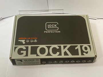 Б/в Пневматичний пістолет Umarex glock 19 01-201108587
