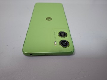 Б/в Мобільний телефон Motorola moto g06 4g 4/64gb 01-201158595