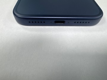 Б/в Мобільний телефон Apple iphone 17 pro max 256gb 01-201180835