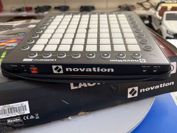 01-200586190: Launchpad pro mk3