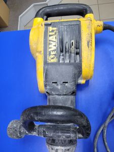 01-200592533: Dewalt d25899k