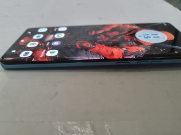 01-200759943: Motorola edge 40 neo 12/256gb