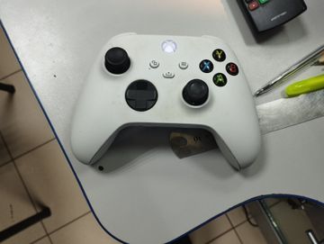 01-200765816: Microsoft xbox series s 512gb