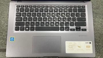 01-200778171: Asus єкр. 14/ pentium 6805u 1.1ghz/ ram4gb/ ssd256gb/ uhd