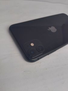 Б/в Мобільний телефон Apple iphone 11 64gb 01-200802225