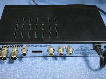 Б/в Ресивер ТВ Romsat t7090hd 01-200820196