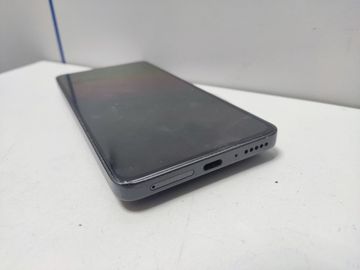 Б/в Мобільний телефон Xiaomi redmi note 13 4g 8/256gb 01-200843910
