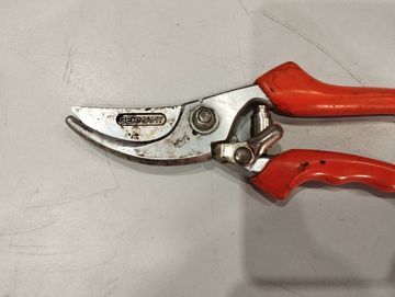 Б/в Ножиці для трави Fiskars gs42 01-200856883