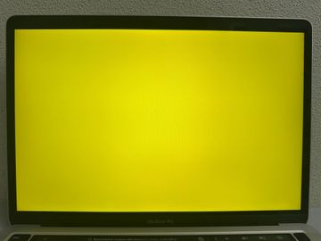 Б/в Ноутбук Apple a2338 macbook pro 13,3" m1 8-gpu/ ram8gb/ ssd256gb/ retina, truetone, touch bar 01-200861959