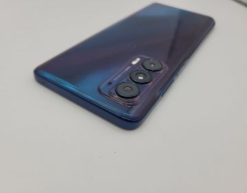 Б/в Мобільний телефон Motorola edge 5g 2021 xt2141-1 6/256gb 01-200878259