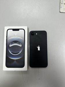 Б/у Мобильный телефон Apple iphone 16e 128gb 01-200883466